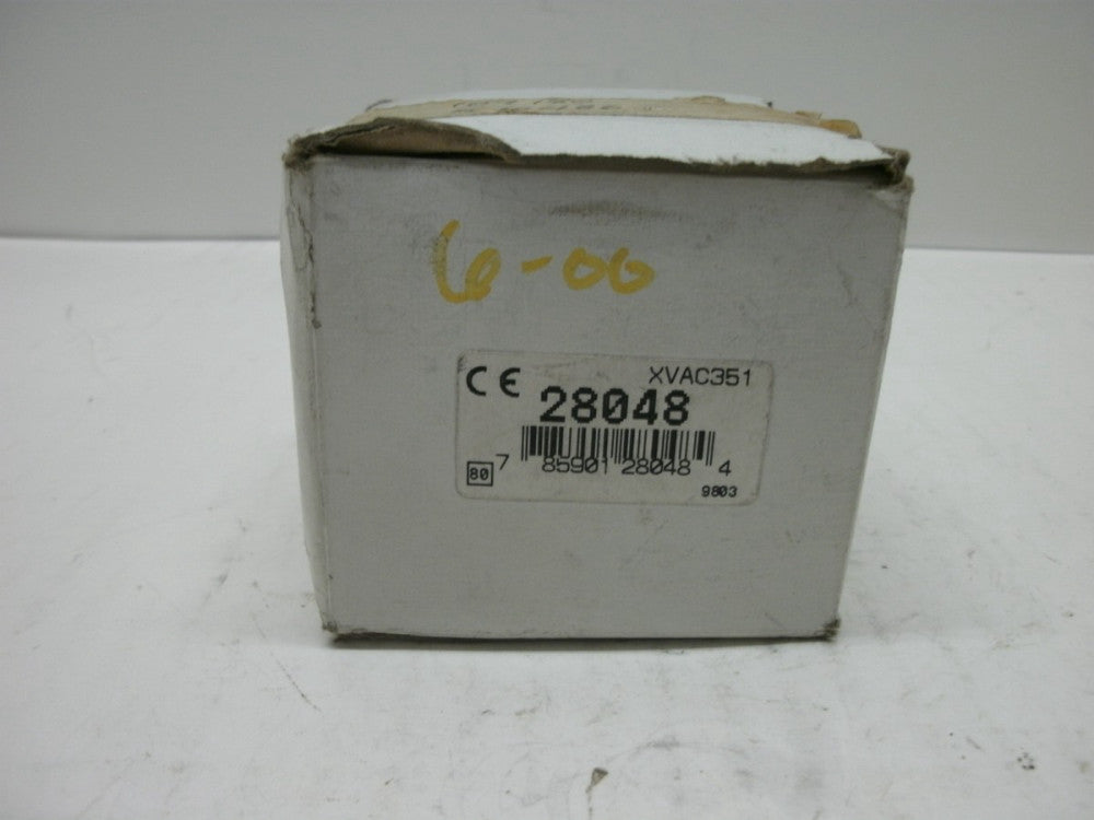TELEMECANIQUE XVAC351 STACK LIGHT ORANGE LENS ONLY W/O LAMP 240VAC 7W NEW IN BOX