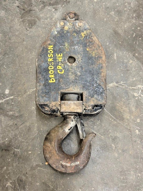 VINTAGE 19" SNATCH BLOCK PULLEY WITH 9" VULCAN HR 12 HOOK
