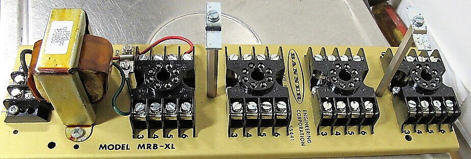 Banner MRB-XL Photoelectric Chasis 16355 New in Box [B8S1]