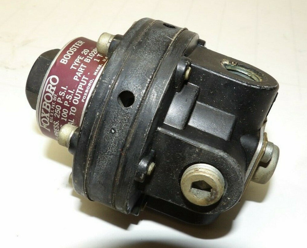 FOXBORO 1/4" NPT BOOSTER VALVE B102RN TYPE 20  250 PSI MAX 