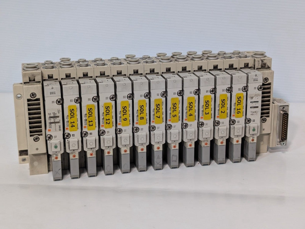 SMC SS5V3, -DUR01571, 13-Port Solenoid Valve Manifold Assembly with SV3100-5FU