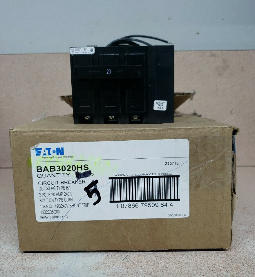 1) NEW CUTLER-HAMMER CIRCUIT BREAKER BAB3020HS 20AMP 240VOLT 3POLE W/SHUNT
