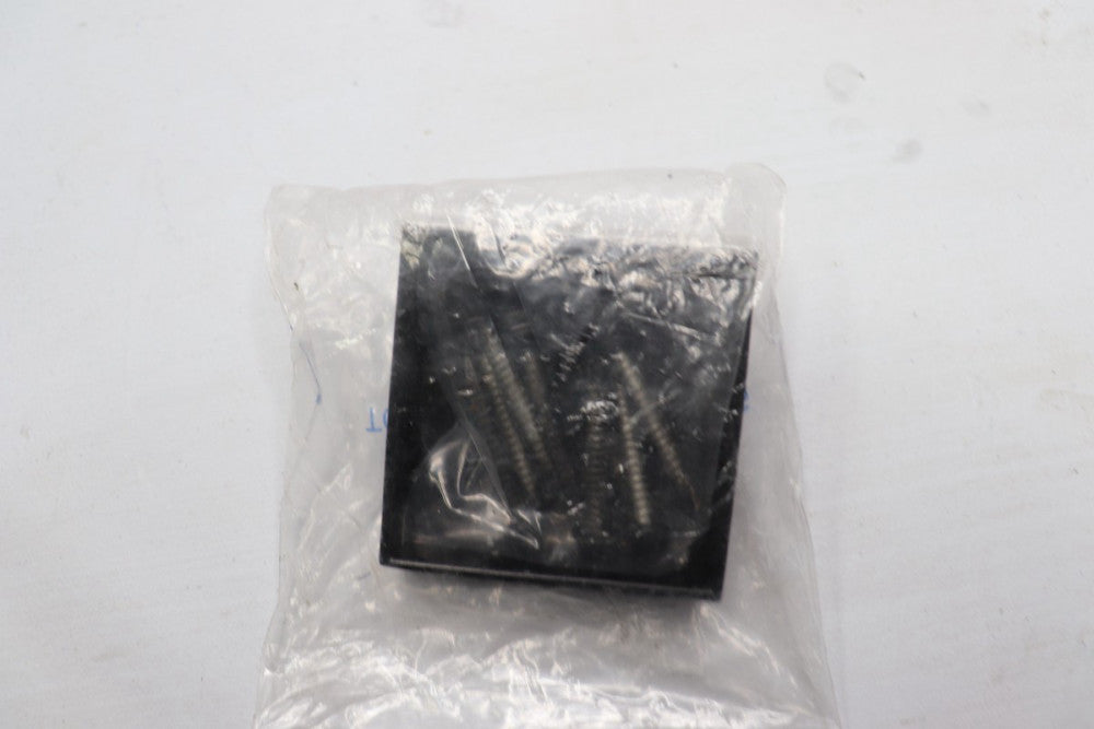 AY Pyramid Top Black with Screws 2" 73045187 