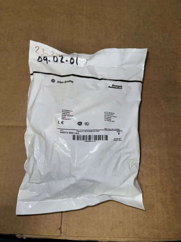 ALLEN BRADLEY 42GTU-9201-QD PHOTOSWITCH POLARIZED TIME DELAY RETRO SENSOR, NEW!