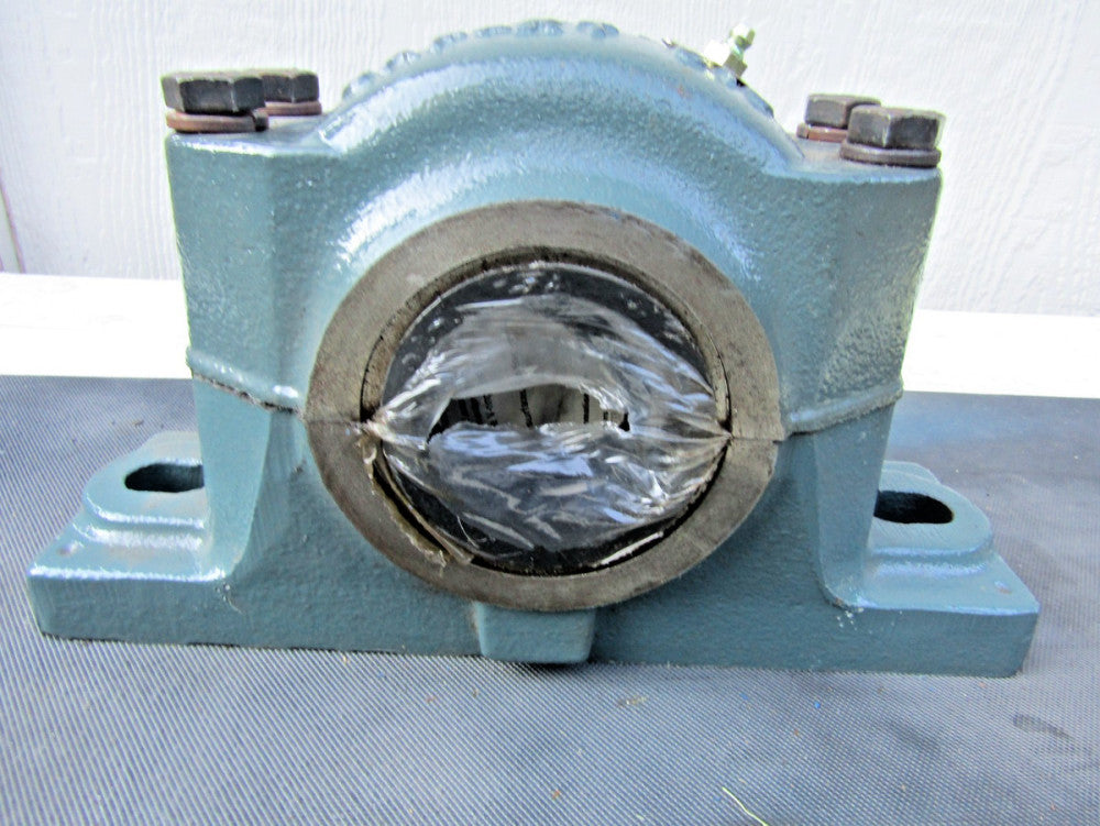 Dodge 042106 H2S-SFXT-515 Pillow Block Bearing Housing with Seals + Fixing Ring