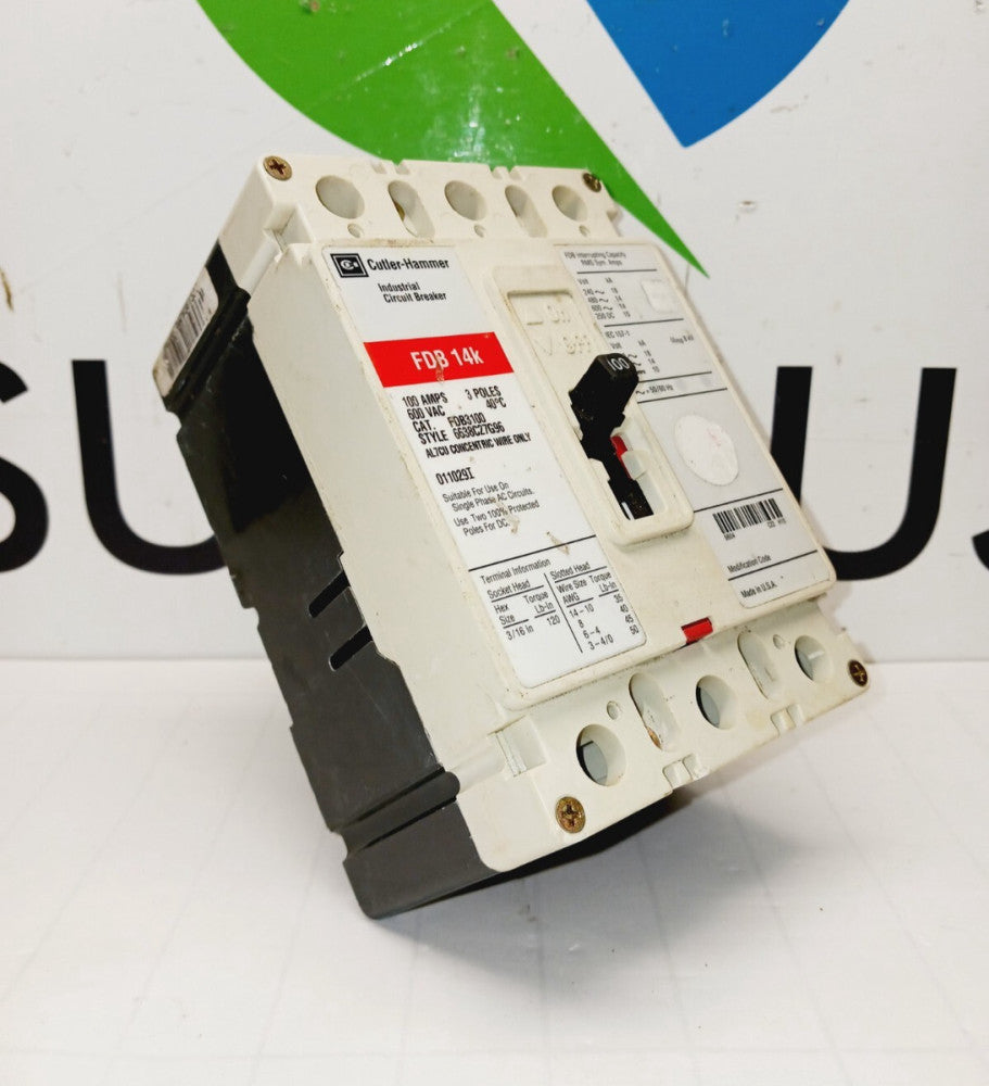 CUTLER HAMMER 100 AMP CIRCUIT BREAKER 3 POLE 600 VAC  FDB3100  (FLAW)