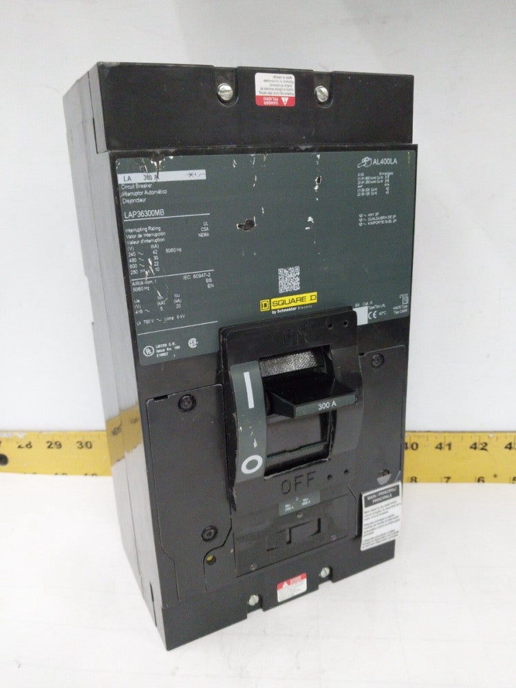 SQUARE D 300 AMP CIRCUIT BREAKER 600 VAC / 250 VDC 3 POLE  LAP36300MB