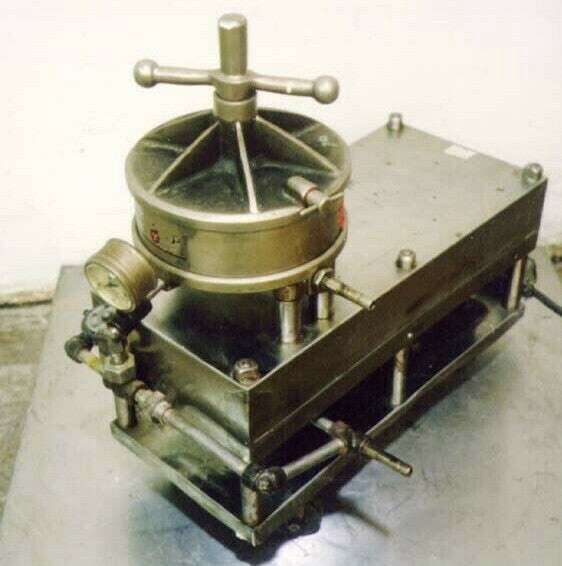 ALSOP SD8 STAINLESS STEEL HORIZONTAL PLATE FILTER 168 Sq. In.; 7"Dia.; 5-PLATES