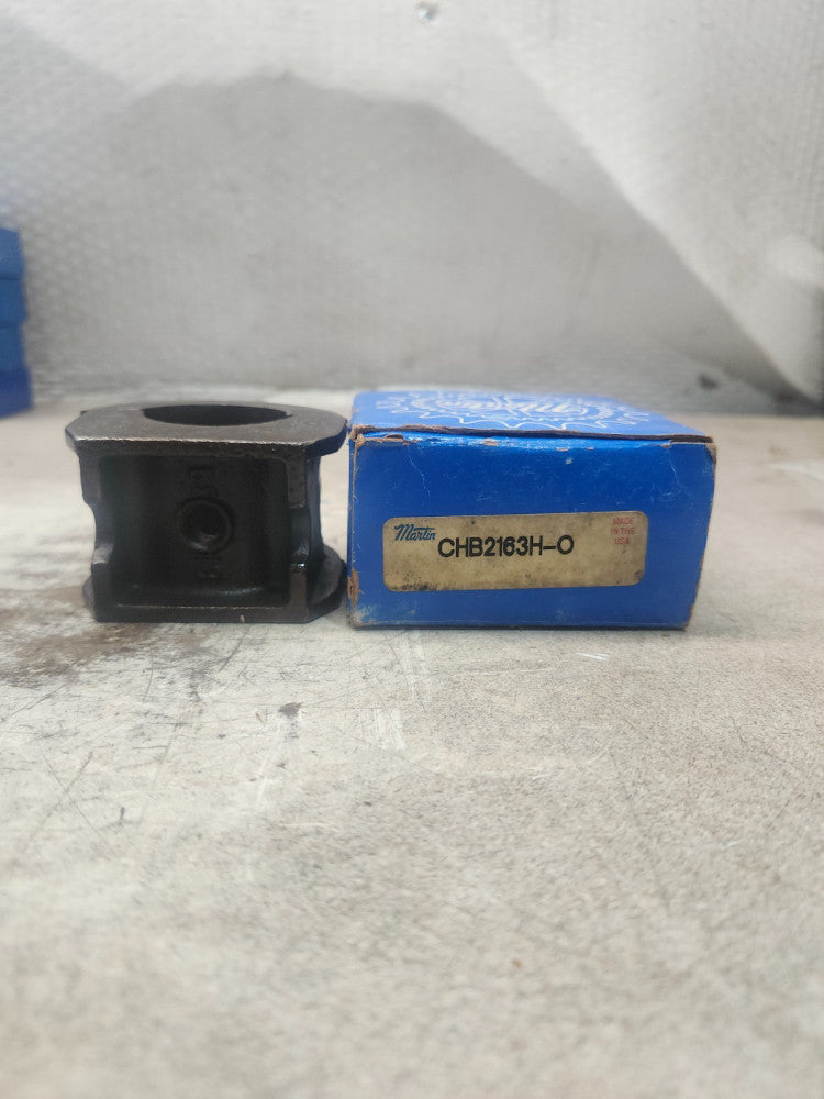 NEW IN BOX MARTIN HANGER BEARING W/ OIL HOLE CHB2163H-O