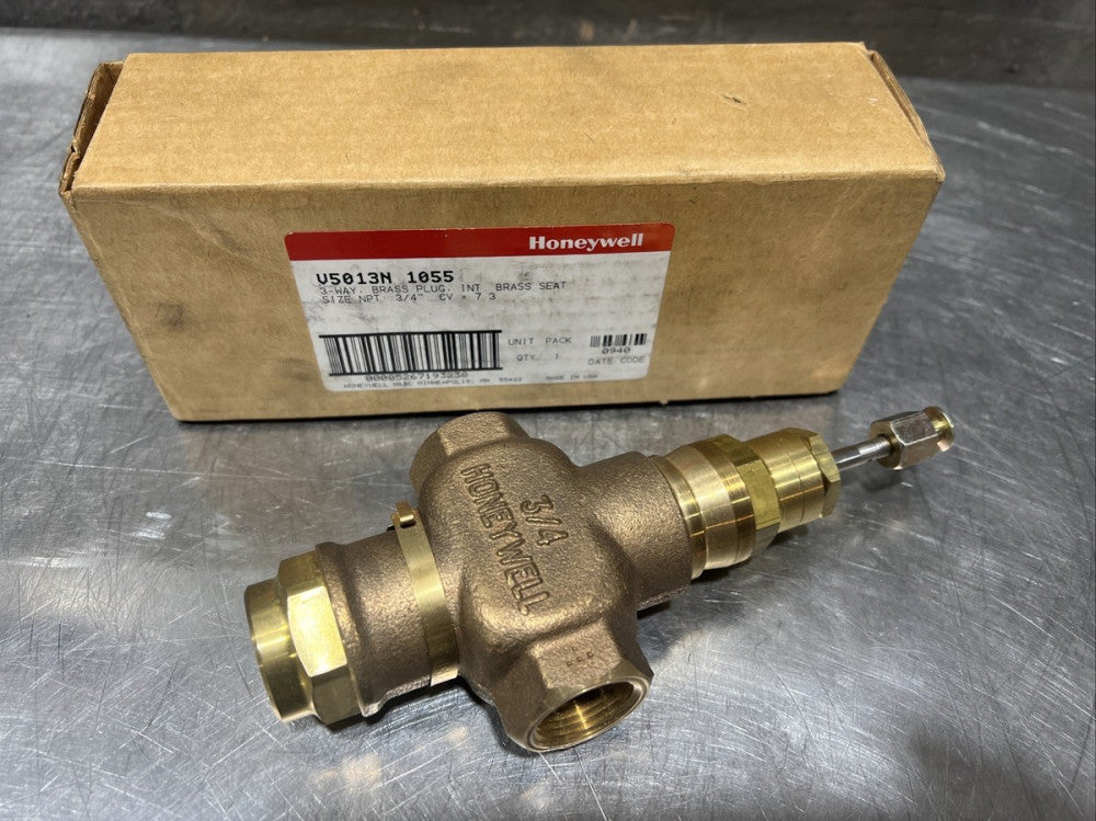 Honeywell V5013N1055 V5013N 1055 DN20 Electric Control Valve Nos Surplus