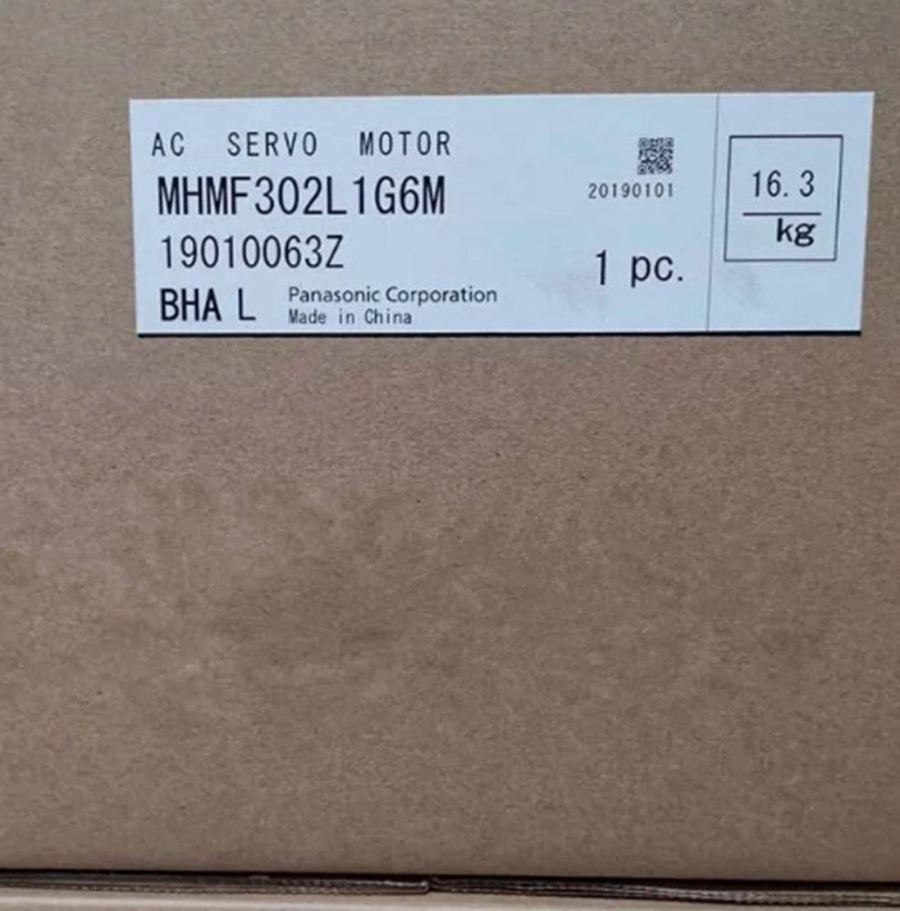 One Brand New MHMF302L1G6M Servo Motor