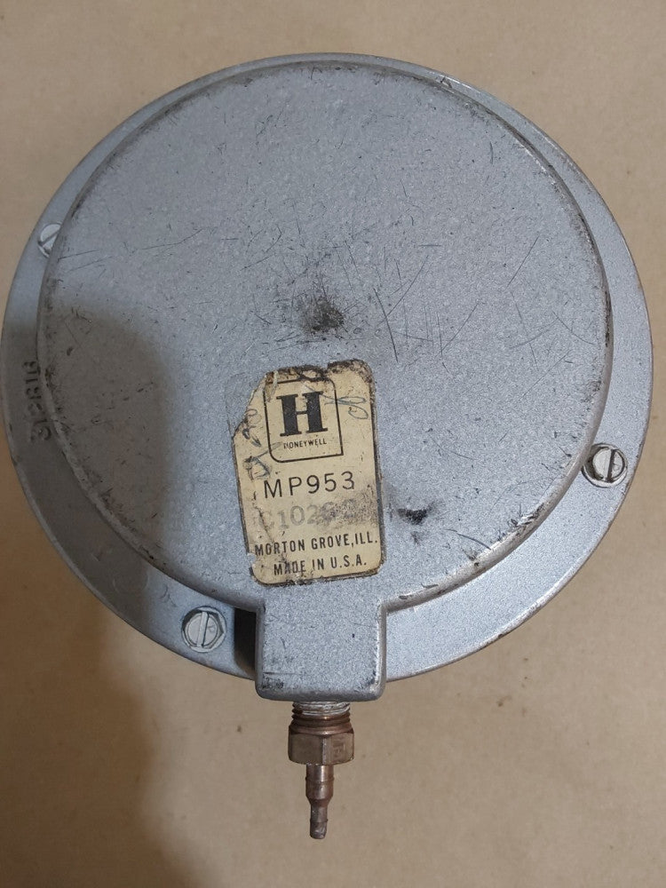 Honeywell MP953 C10262 Pneumatic Valve Actuator,
