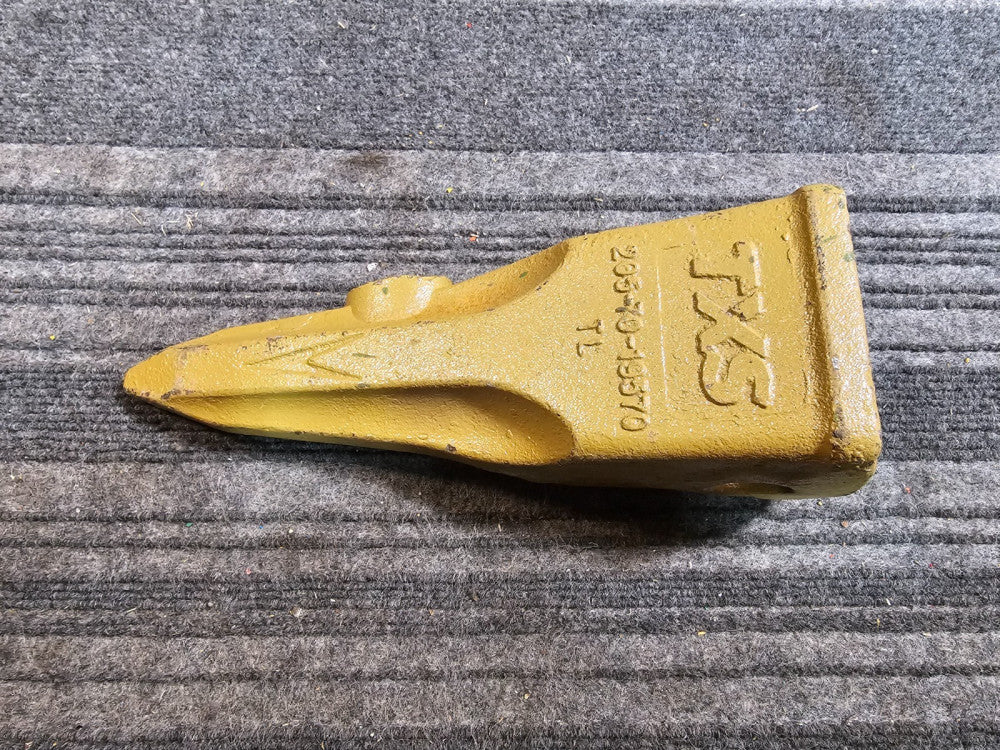 TXS 205-70-19570 Bucket Tooth for Komatsu Excavator PC200 PC220 PC240