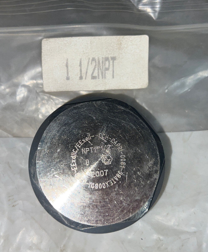 CCH-Capri 1 1/2 Npt Hazardous Location Plug Nos Surplus