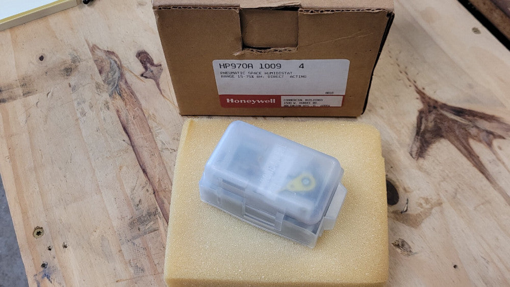 NOS Honeywell HP970A 1009 4 Pneumatic Space Humidistat No.2