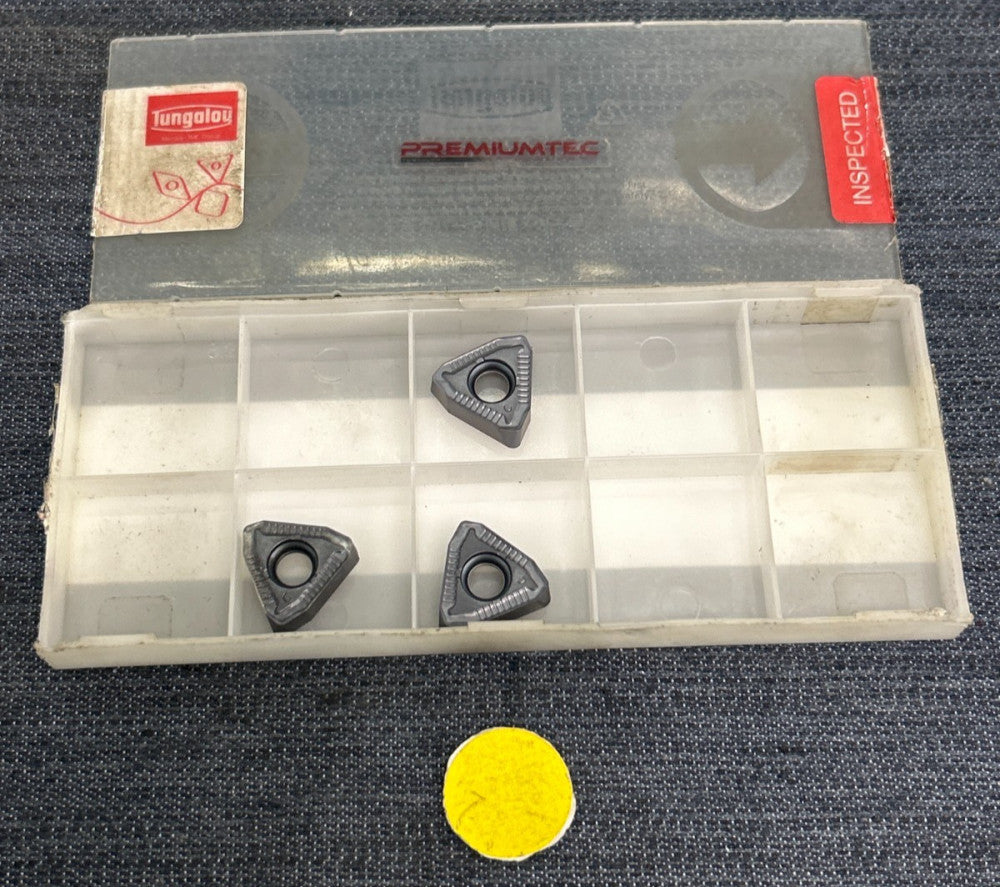 TUNGALOY INDEXABLE DRILL INSERT WWMU13X512R-DJ AH9030  LOT OF 3