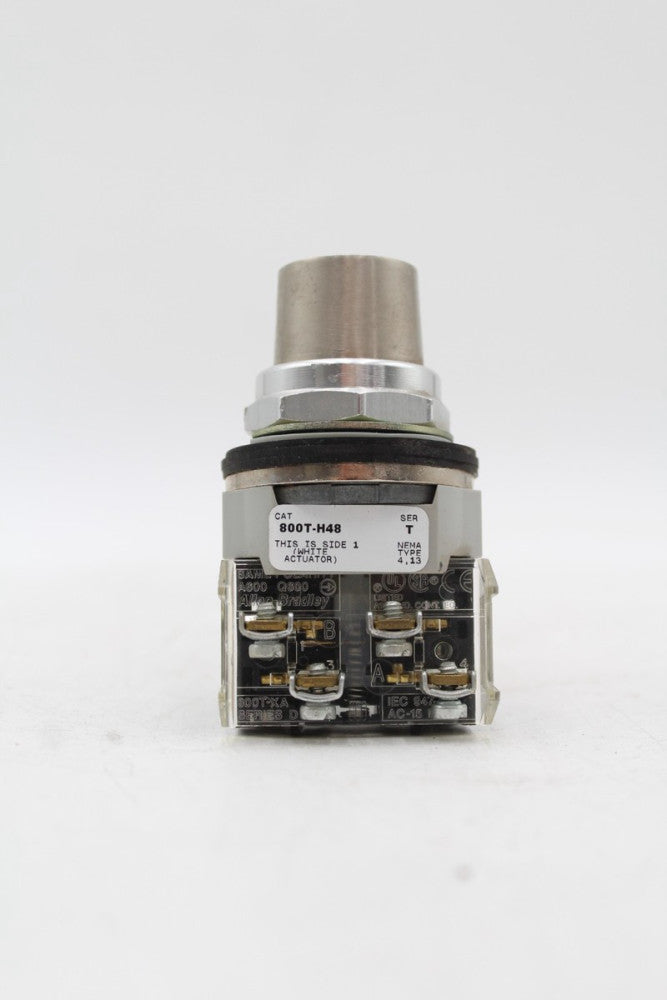 Allen-Bradley 800T-H48 Keyed Selector Switch *No Key
