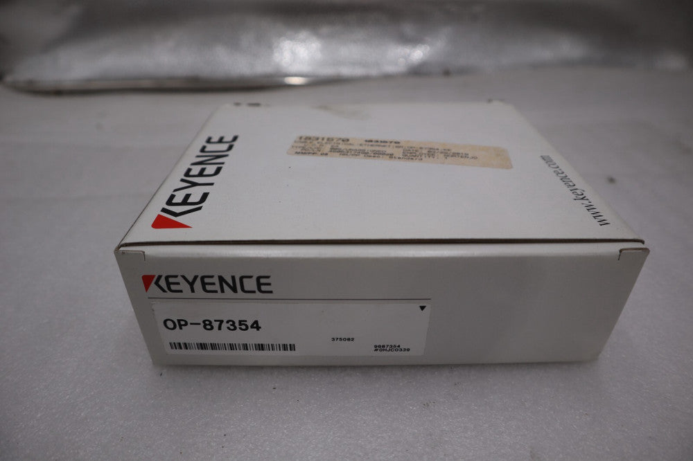 NEW OPEN BOX  Keyence OP-87354 Standard control cable STOCK H291A