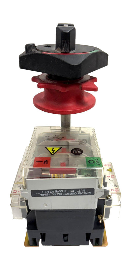 ALLEN BRADLEY FUSED DISCONNECT SWITCH 194R-NC030P3 WITH OPERATOR HANDLE 194R-HS4