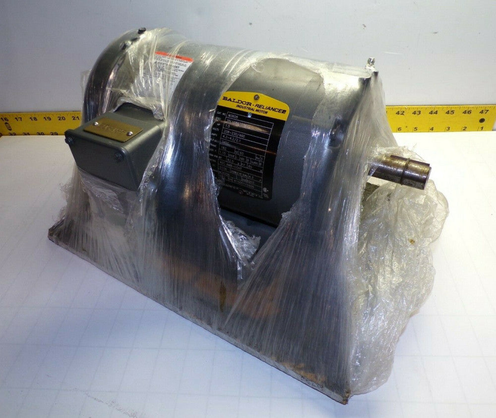 NEW BALDOR 1.5 HP AC ELECTRIC MOTOR 208-230/460 VAC 182 FRAME 3 PHASE  M3605