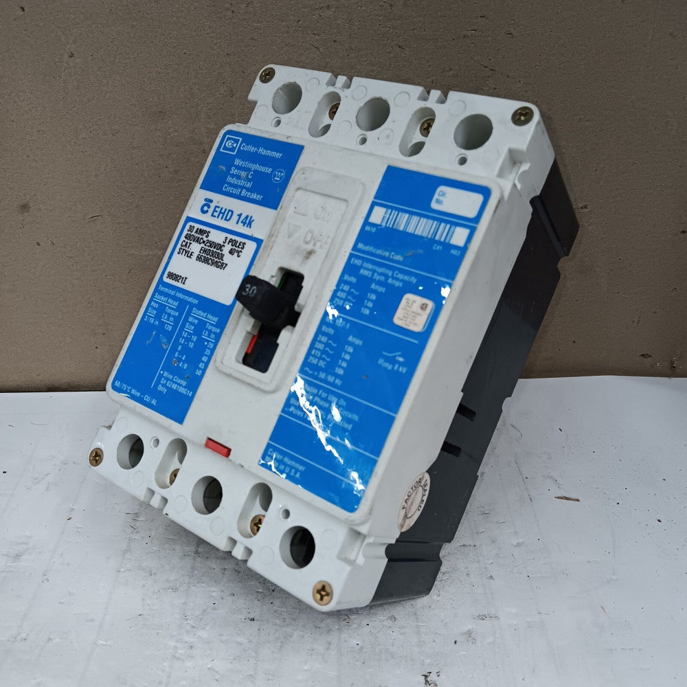 CUTLER-HAMMER 30 AMP CIRCUIT BREAKER 3 POLE 480V 18kA @ 240V EHD3030L