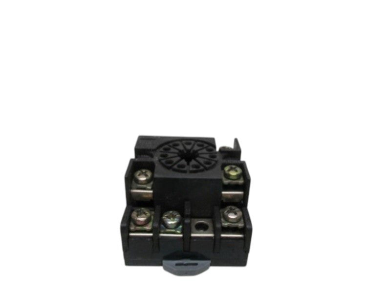 FINDER 90.17 RELAY SOCKET  UNMP