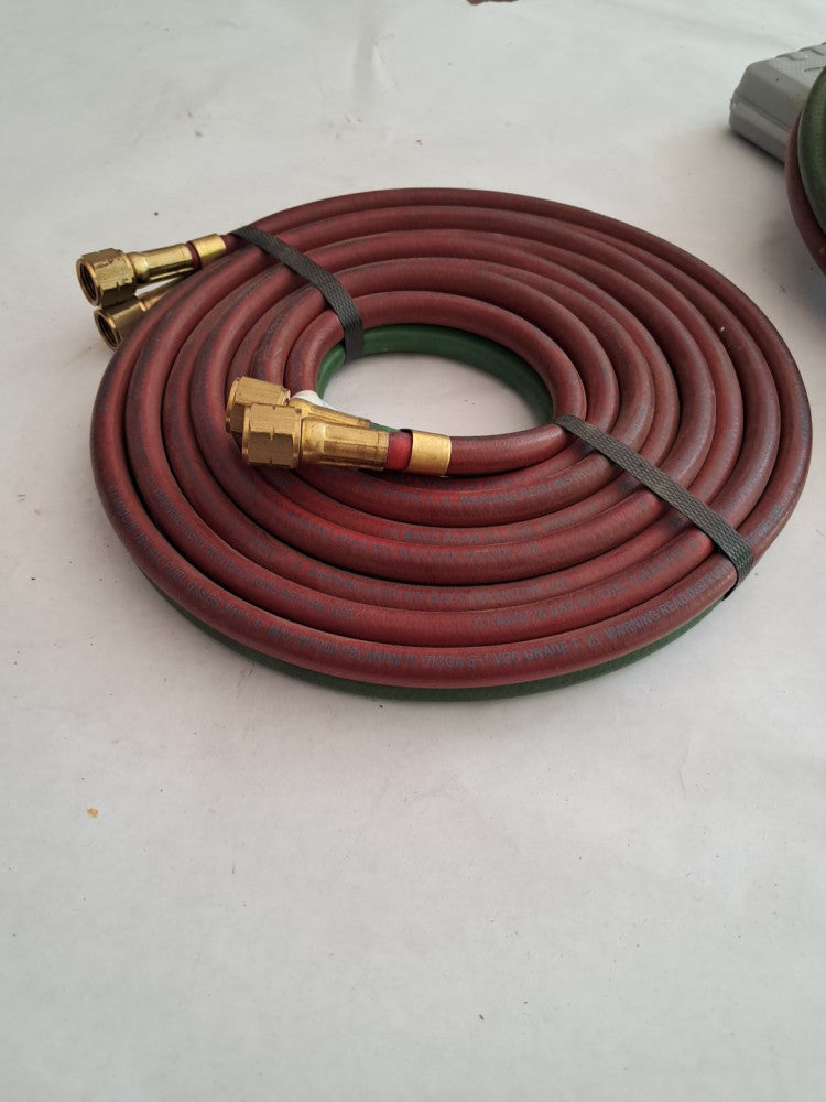 WELDING HOSE, ALL FUEL GASES 3/16 I.D. MAX WP 200PSI  GRADE T 15 Foot.