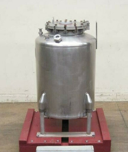 Willflow 75 gal. Stainless Steel Single Wall Vertical Vacuum Tank 40psi @ 200°F