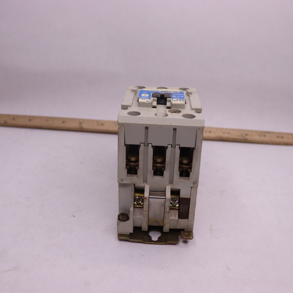 Cutler Hammer Motor Starter Size 1 27A 20V-AC 10HP AN16DN0