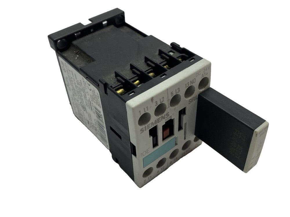 Siemens 3RT1015-1BB41 IEC Contactor w/ 3RT1915-1BB00 Varistor 24VDC