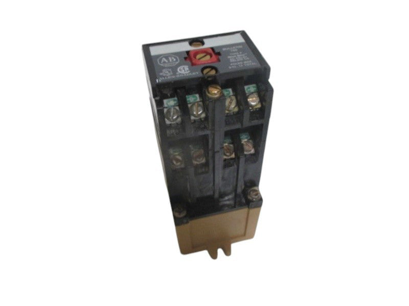 ALLEN BRADLEY 700-P800A1 SER. B 110/115-120V (AS PICTURED)  UNMP