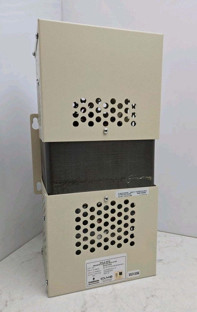 Sola Mcr 63-23-210-8 1000VA Mini/Micro Computer Regulator Power Conditioner 