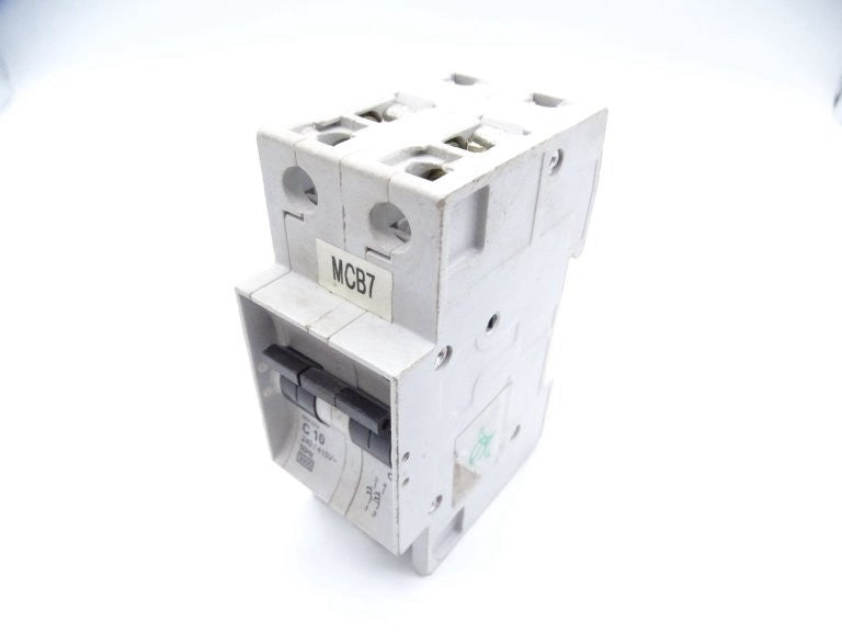 SIEMENS 5SQ22-C10 CIRCUIT BREAKER