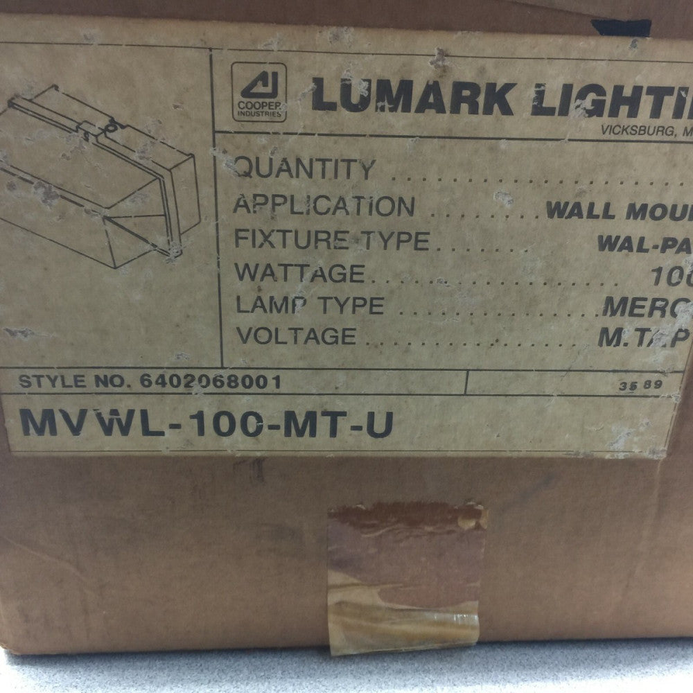 NEW IN BOX LUMARK LIGHTING WALL MOUNT LIGHT MVWL-100-MT-U