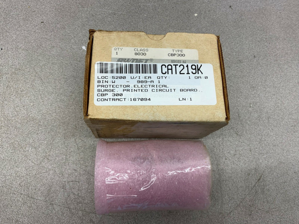 NEW IN BOX SQUARE D NETWORK DATA LINE PROTECTOR 8030-CBP300