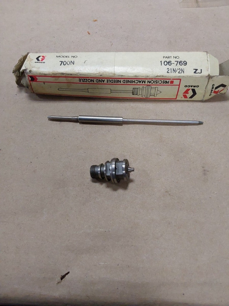 Graco 106-769 700N Precision Machined Needle and Nozzle 21N/2N New.    F137