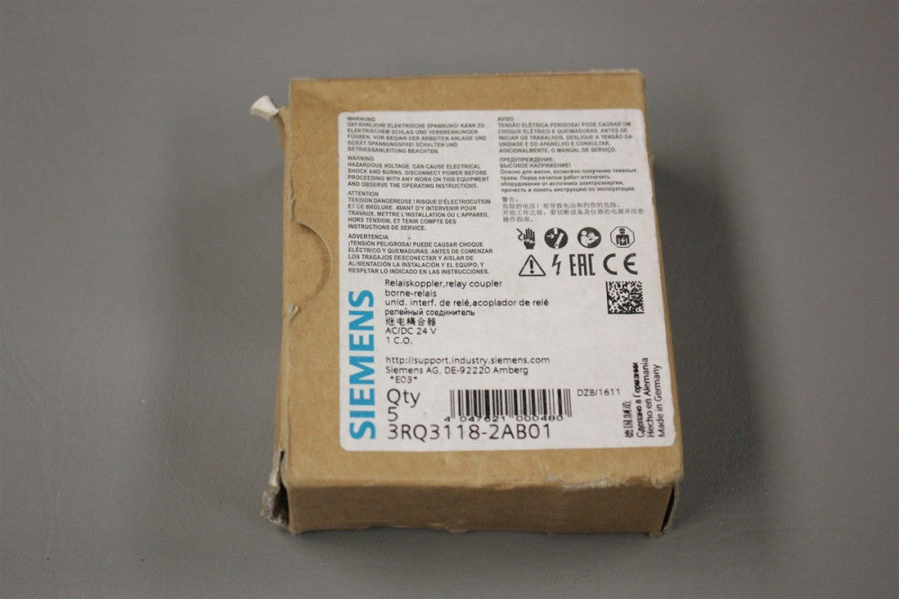 Lot of 5 NEW SIEMENS OUTPUT COUPLERS WITH RELAYS 3RQ311-2AB01