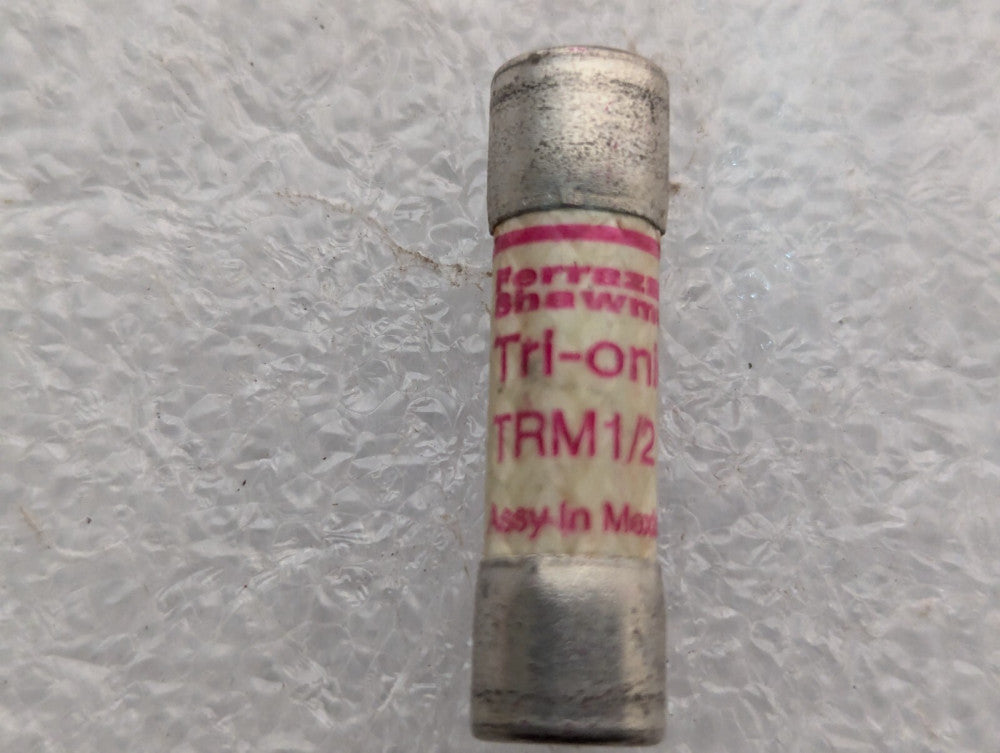 Lot of 7 Ferraz Shawmut TRM1/2 Time Delay Midget Fuse, 1/2 Amp, 250V, 1.5" Lgth