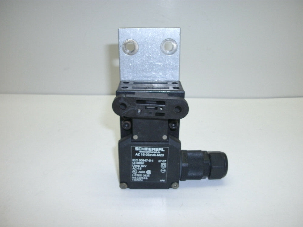 SCHMERSAL AZ 16-03zvrk-M20 SAFETY INTERLOCK SWITCH 230VAC 24VDC RT CONNECTION