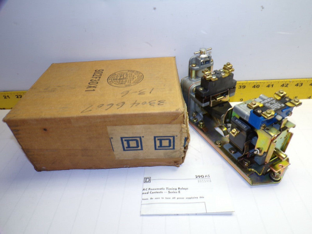NEW SQUARE D PNEUMATIC TIMING RELAY 120 VAC COIL 600 VAC 40 AMP  9050B05D 