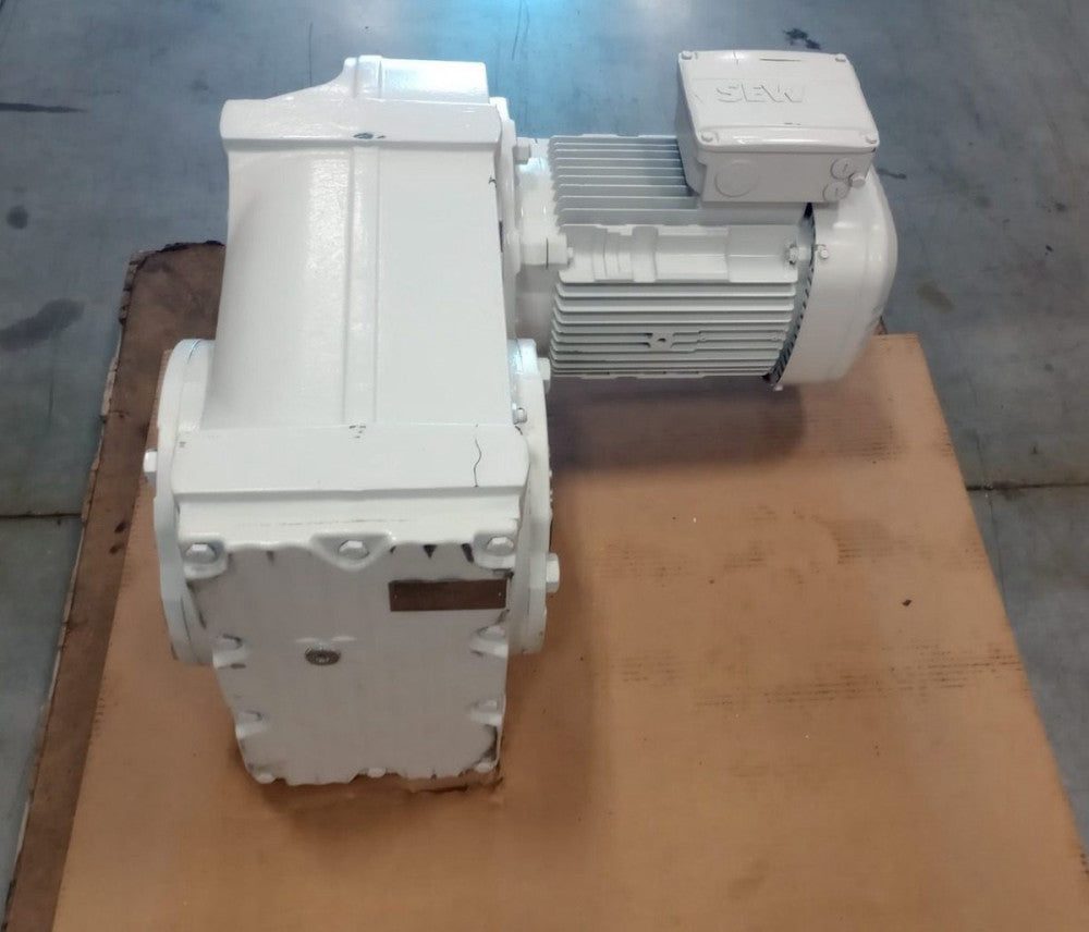 SEW Eurodrive FA107/G DRN132M4/TF x 101.38 Gear Motor 3ph ratio 101.38:1 1774/17