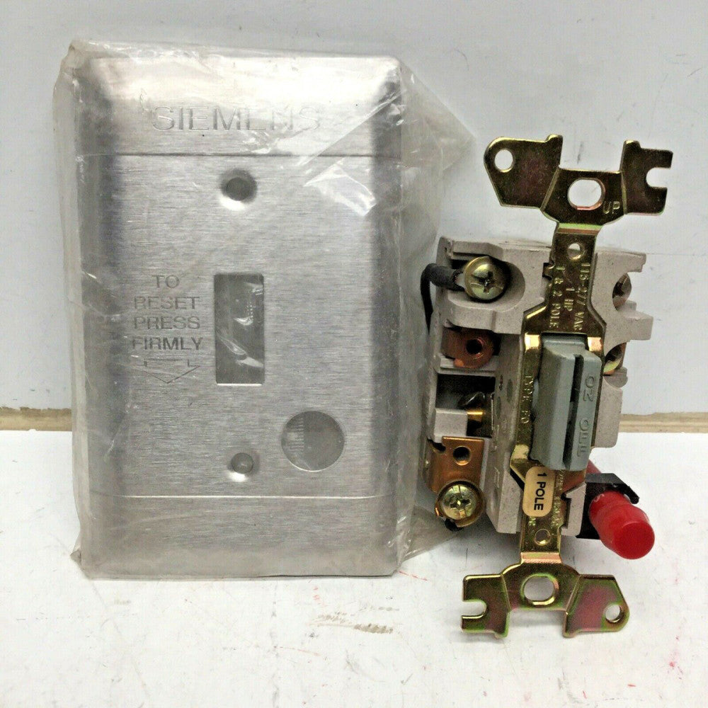 SIEMENS SMF FS3P Manual Motor Starter Key Toggle 277VAC 1HP 230VDC .75HP NO KEY