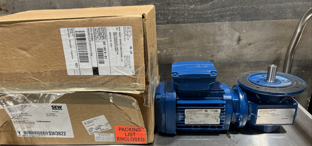 SEW Eurodrive .50 HP Gear Motor Model SF37 DRN71M4 NOS Surplus