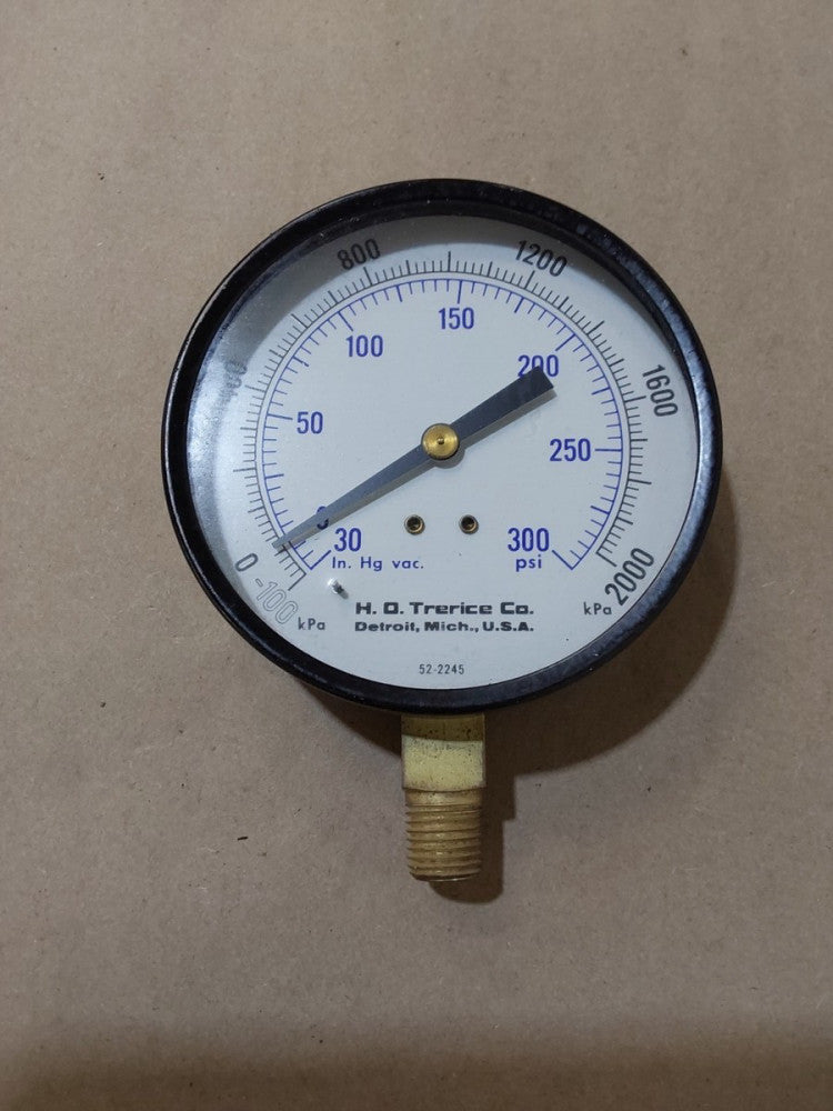 H.O. Trerice , 0-300psi / 0 to 2,000 kPa, 3-1/2", 1/2" NPT Pressure Gauge