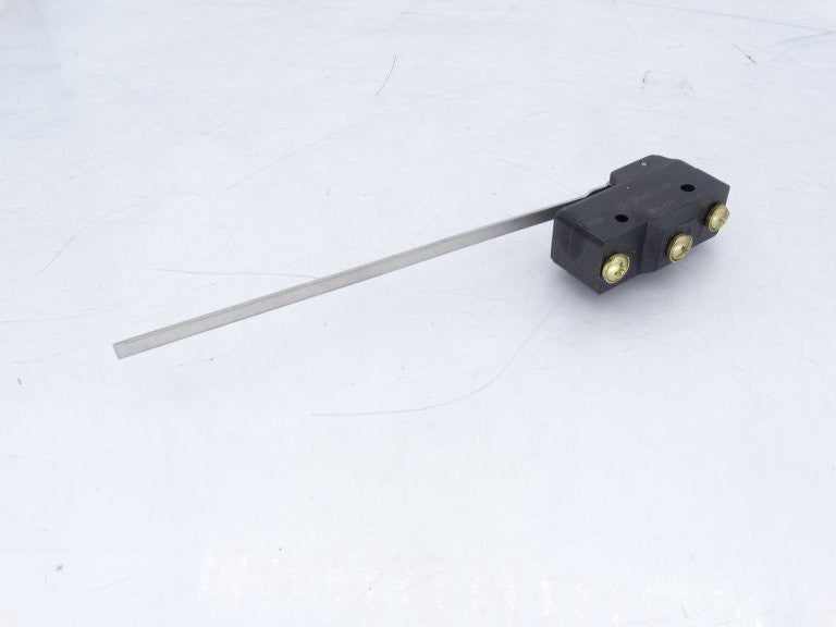 HONEYWELL BZ-2RW863-A2 SWITCH USED
