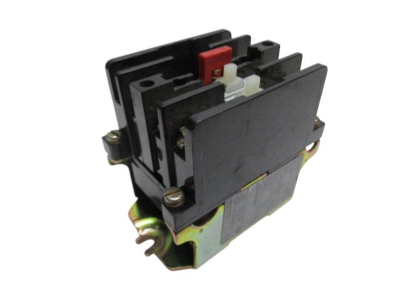 ALLEN BRADLEY 700-N400A1 SER. C CONTROL RELAY 110/120V (AS PICTURED)  UNMP