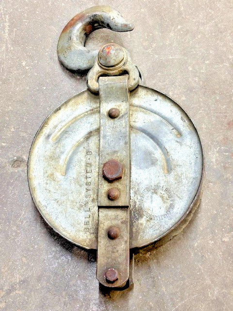 VINTAGE BELL SYSTEM B 19.5" PULLEY SWIVEL 5.5" HOOK 10M SR BLOCK 50S-60S