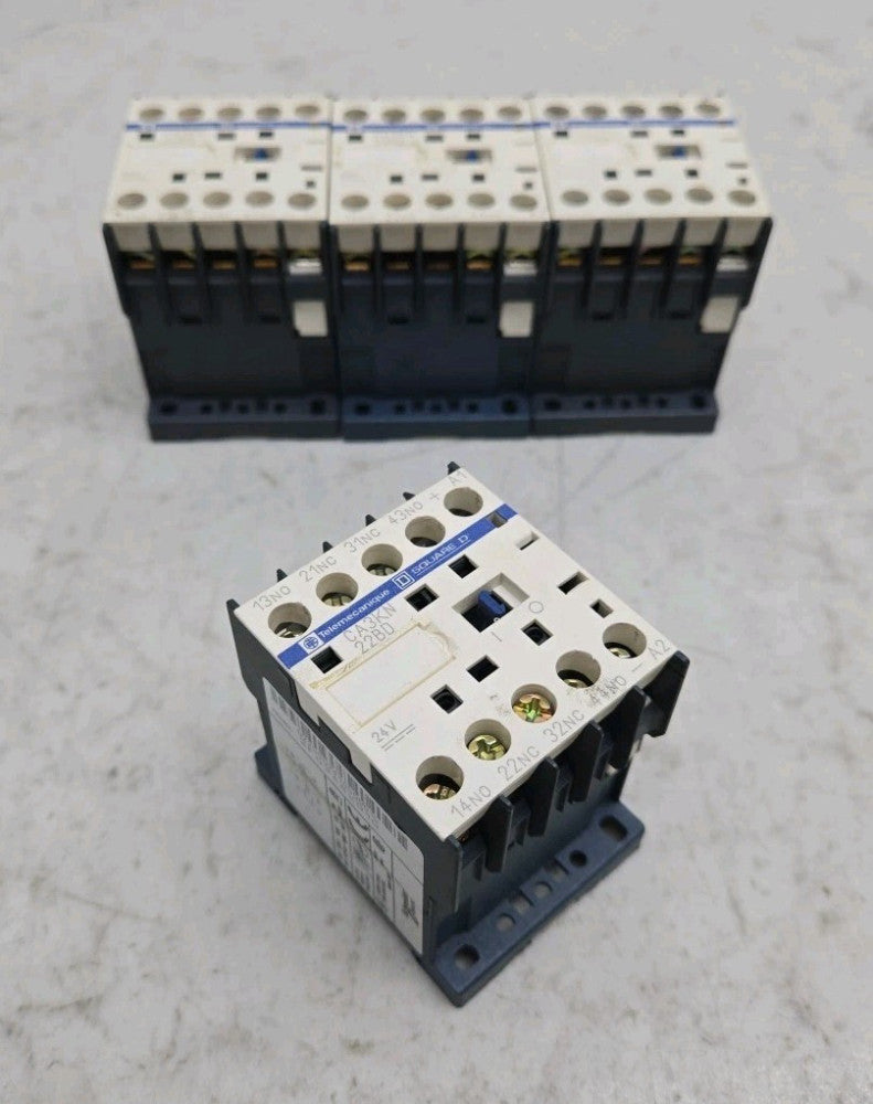 4 Pack Schneider Electric CA3KN22BD Control Relay 24 Vdc Coil 2NO/2NC Used