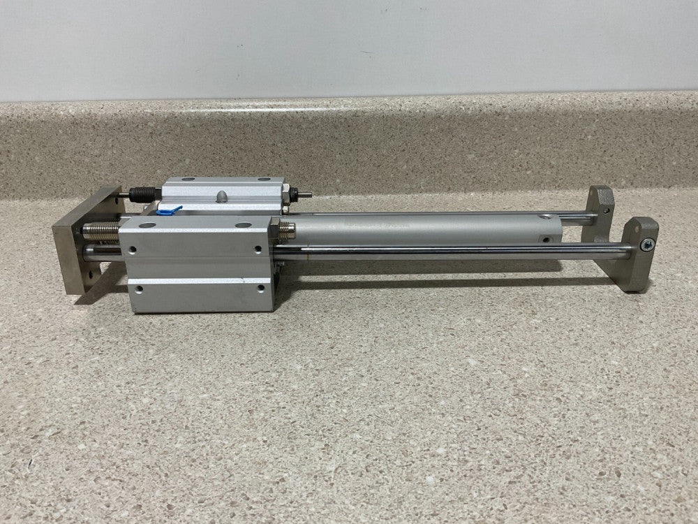 SMC MGGMB25-250 NEW
