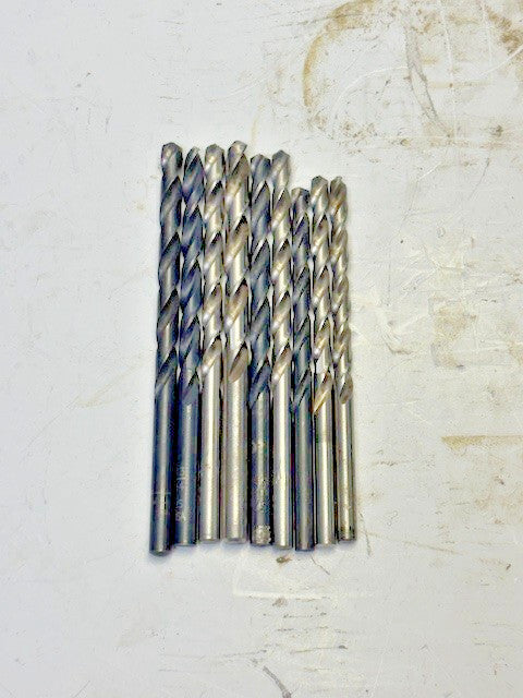 ASSORTED LOT OF 8 DRILL BITS
